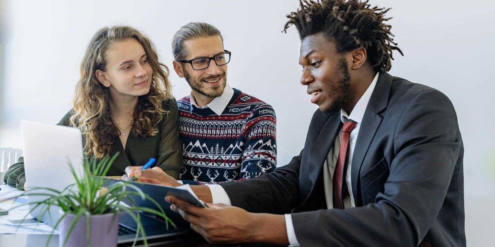 The Benefits of Working with a Financial Adviser.jpg The Benefits of Working with a Financial Adviser.jpg
